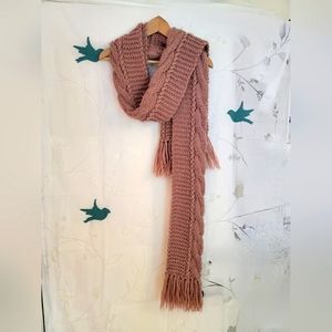 H&M oversized mauve knit scarf